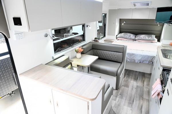 2025 Design RV Odyssey V5-2 Caravan image