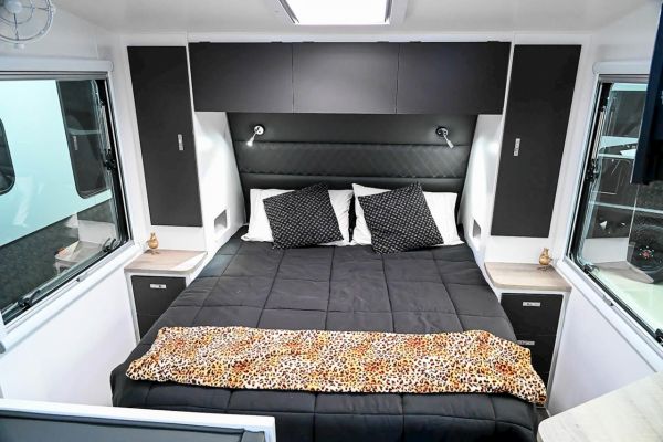 2025 Design RV Odyssey V7 Caravan image