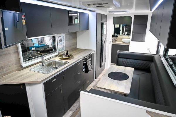 2025 Design RV Odyssey V7 Caravan image