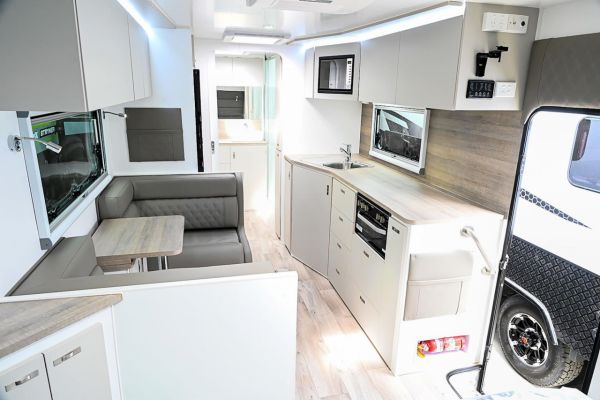 2025 Design RV Getaway V7-7 Caravan image