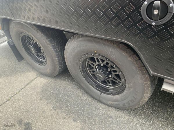 2025 Supreme 2000_R_K1E1_T Classic Tourer 20' image