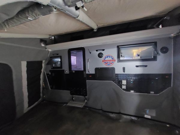 2023 Sunshine Trail Classic 13' Pop Top 4 Caravan image