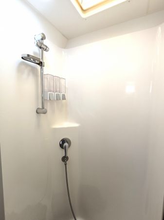 2017 Safari Delta 186 Ensuite Full Caravan image