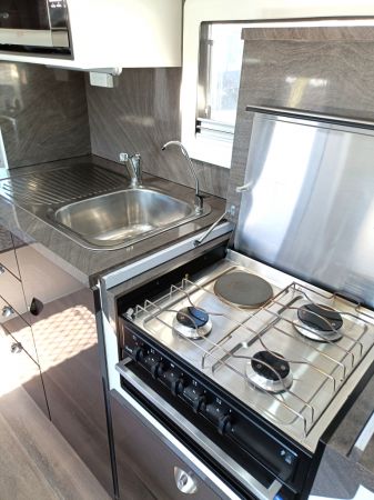 2017 Safari Delta 186 Ensuite Full Caravan image