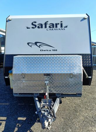 2017 Safari Delta 186 Ensuite Full Caravan image