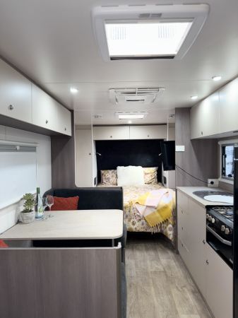 2023 Jayco Starcraft 19-61.2 Caravan image