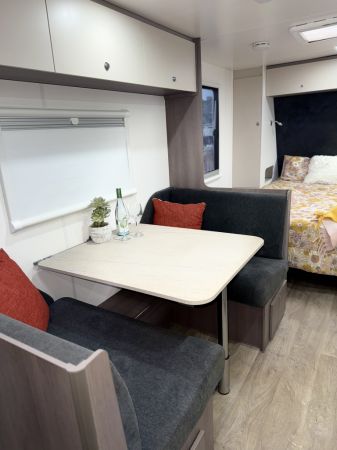 2023 Jayco Starcraft 19-61.2 Caravan image