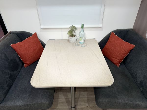 2023 Jayco Starcraft 19-61.2 Caravan image