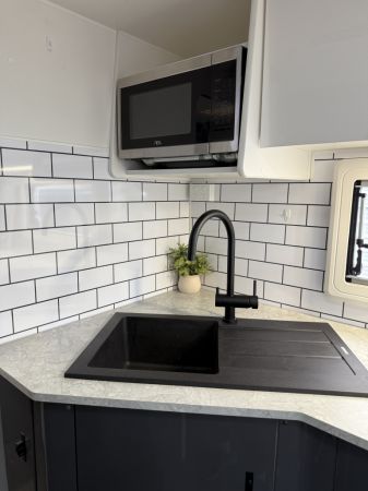 2022 Retreat WHITSUNDAY Caravan image