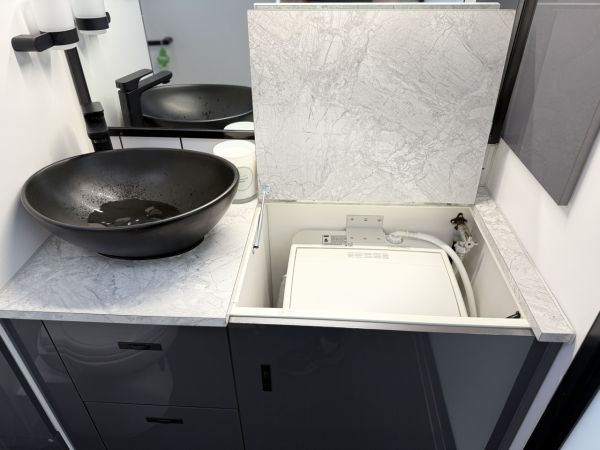 2022 Retreat WHITSUNDAY Caravan image