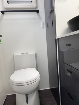 2022 Retreat WHITSUNDAY Caravan image