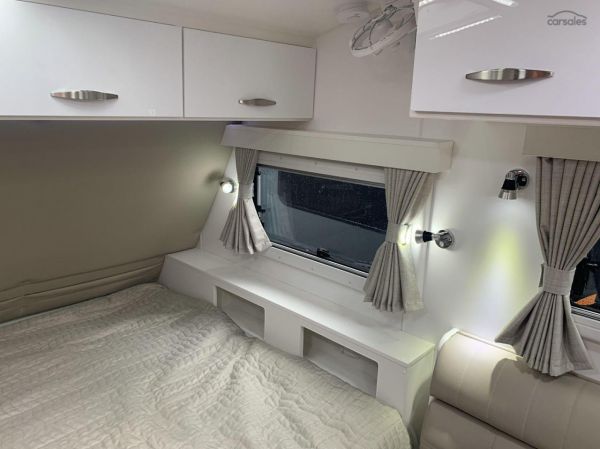 2025 Supreme 1560_C_K1E3_S Territory Hybrid 15'6 image