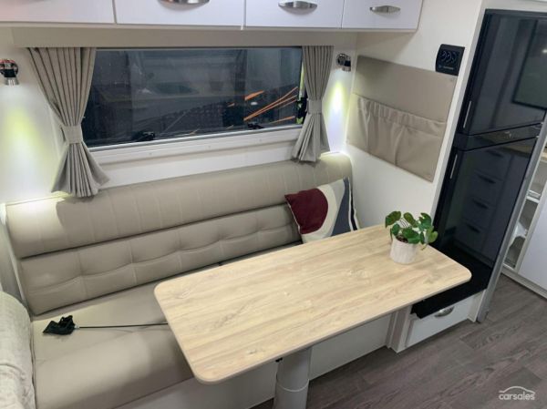 2025 Supreme 1560_C_K1E3_S Territory Hybrid 15'6 image