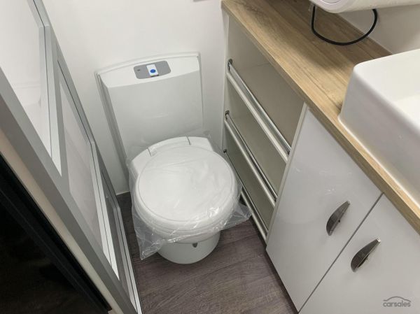 2025 Supreme 1560_C_K1E3_S Territory Hybrid 15'6 image