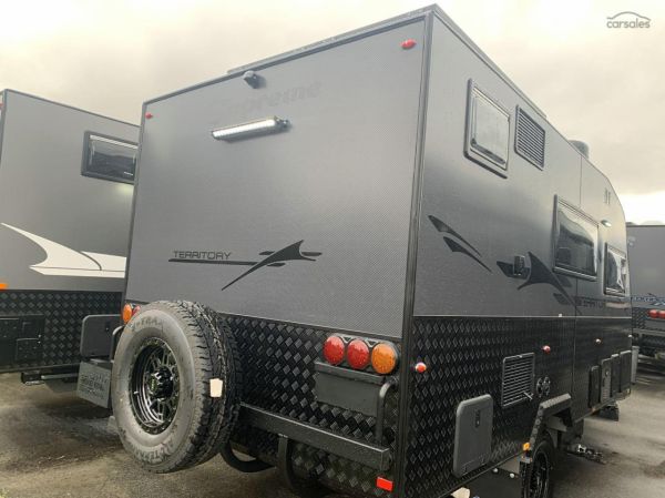 2025 Supreme 1560_C_K1E3_S Territory Hybrid 15'6 image