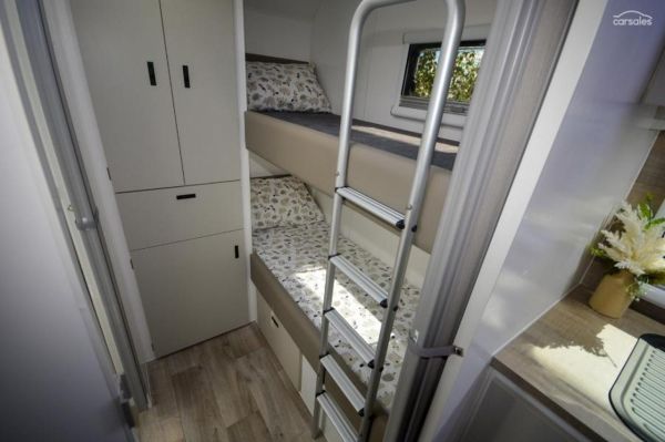 2025 Design RV Odyssey F1-5 image