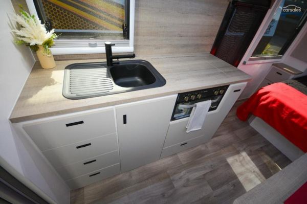 2025 Design RV Odyssey F1-5 image