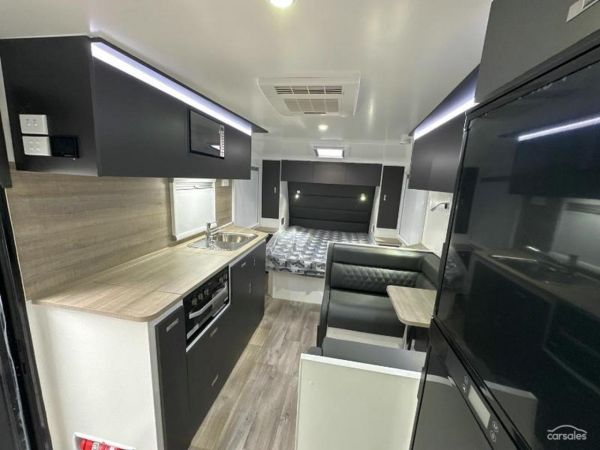 2025 Design RV Odyssey V1-1 image