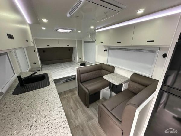 2025 Design RV Crx V1-1 image