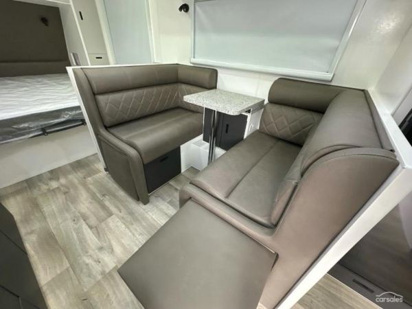 2025 Design RV Crx V1-1 image