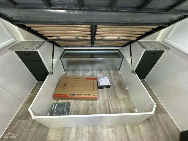 2025 Design RV Crx V1-1 image