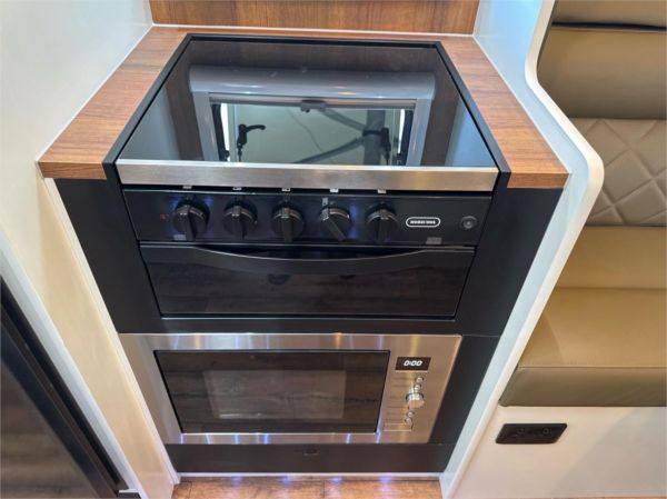 2025 On The Move Caravans Grenade 5.8 Other image