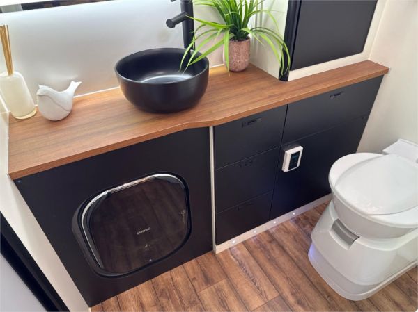 2025 On The Move Caravans Grenade 5.8 Other image