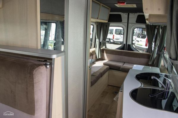 2021 Kea Nomad M700 3 Berth image