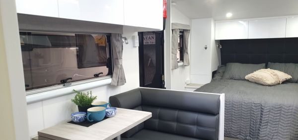 2025 Olympic Marathon 176 ensuite Caravan image