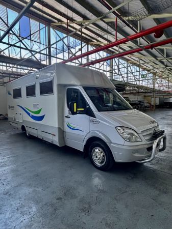 2013 Paradise MotorHomes INTEGRITY Motorhome image