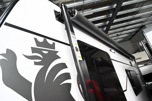 2025 Royal Flair Micron 16'6-1 Caravan image