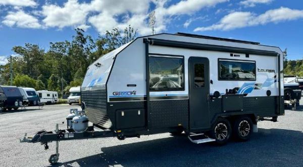 2023 Goodlife RV Tourer 19Md Caravan 19' ANGLE KITCHEN image