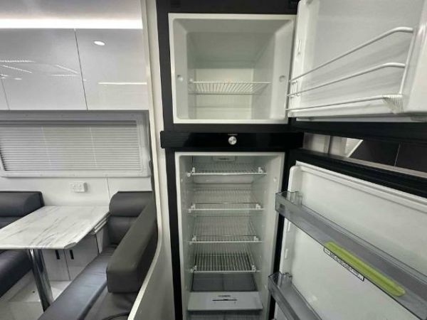 2023 Goodlife RV Tourer 19Md Caravan 19' ANGLE KITCHEN image