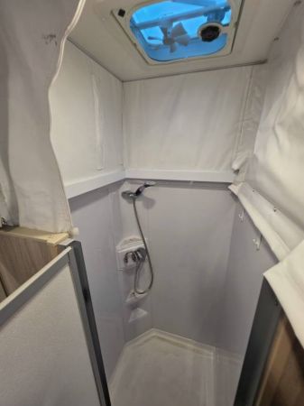 2016 Jayco Starcraft 16.67 Pop Top SINGLE BEDS image