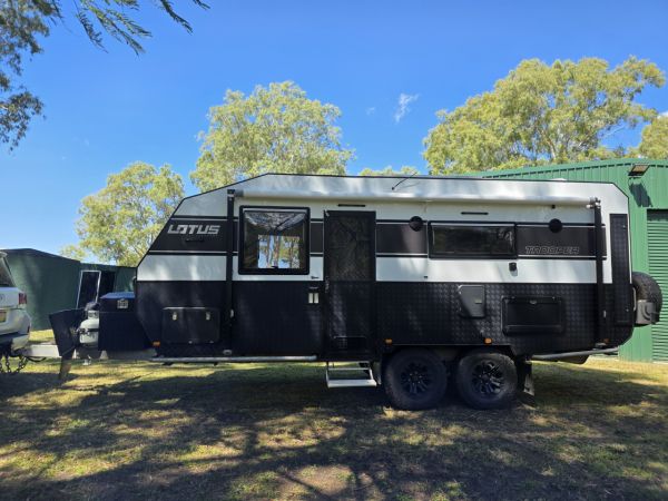 2017 Lotus Trooper Tr196Cl Off Road Caravan image