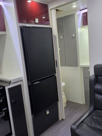 2017 Lotus Trooper Tr196Cl Off Road Caravan image