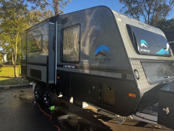 2024 Snowy River SRC-21S Slide Out Caravan image