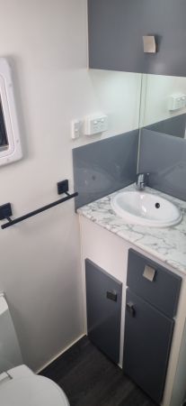 2019 Vacationer Roadtracker Caravan image