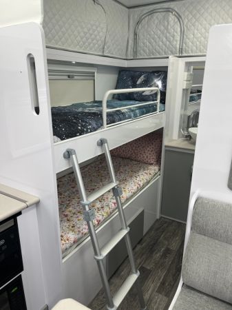 2025 Snowy River Caravans SRP-18F Caravan image