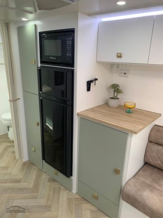 2025 Design RV Forerunner Van 10, 22'10'' image