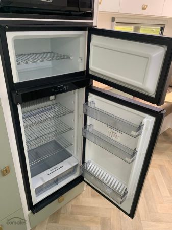 2025 Design RV Forerunner Van 10, 22'10'' image