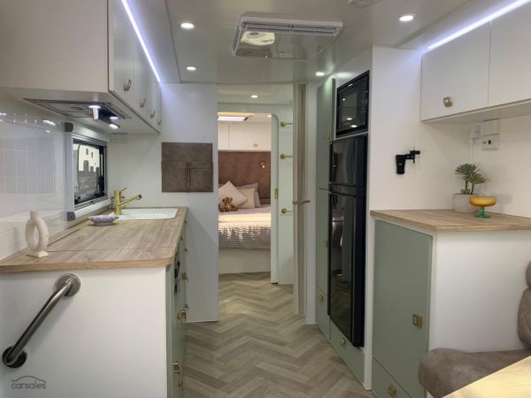 2025 Design RV Forerunner Van 10, 22'10'' image