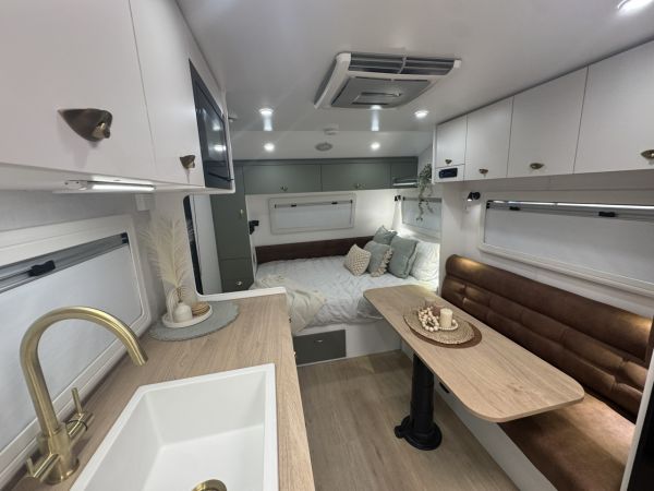 2025 Newlands Tourister 720STL Caravan image