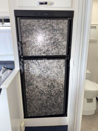 *** Sold *** 2014 Sunland Caravans Patriot Se Caravan image