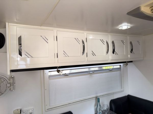 *** Sold *** 2014 Sunland Caravans Patriot Se Caravan image