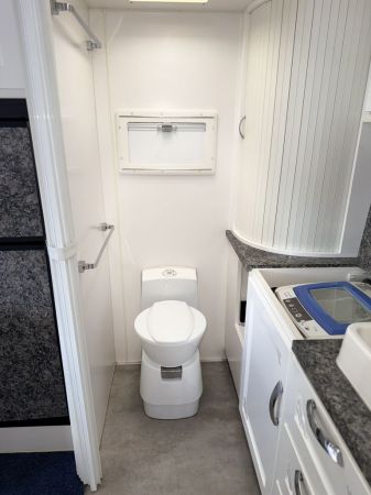 *** Sold *** 2014 Sunland Caravans Patriot Se Caravan image