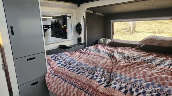 2024 Tanami Tanami x 11 Hybrid Camper image