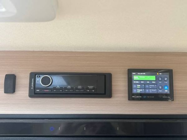 2025 Jayco Discovery Caravan 21.66-4.DY-MY25 image