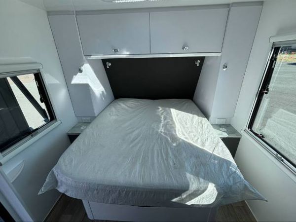 2025 Newgen Caravans Ngb 21F Caravan DOUBLE BUNK image