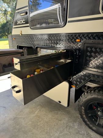 2020 MDC XT14E Hybrid Pop Top image